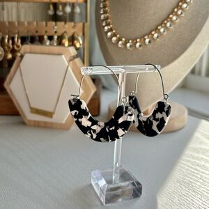 🌟BUY 1 GET 1 FREE🌟 Black and White Hoop Earrings